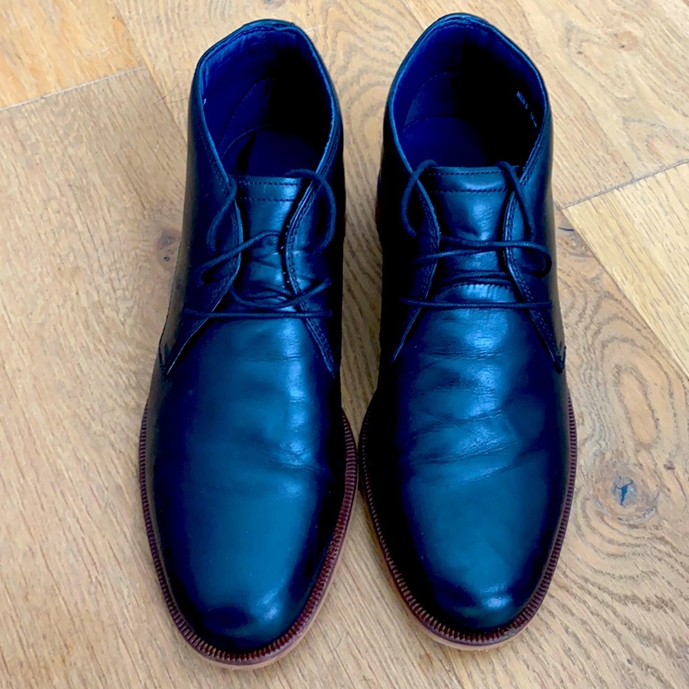 Cole Haan RBR Black Leather Carter Chukka